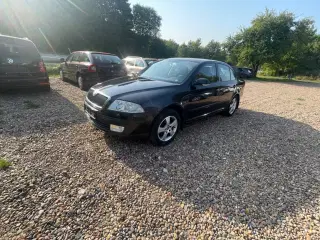 Skoda Octavia 1,6 FSi Ambiente