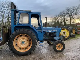 Ford 5000 Med Kraftig truck tårn