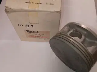 Yamaha PISTON (0.50MM O/S)