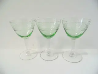 Ejby hvidvinsglas - samlet 150,00 kr