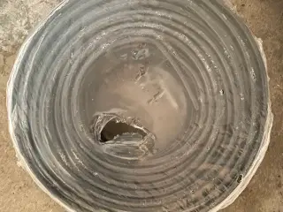 Sort Downlight-/spotkabel sælges. 87 meter