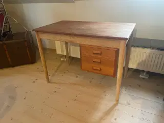 Børge Mogensen skrivebord