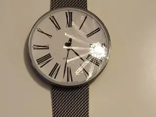 Nyt Arne Jacobsen armbåndsur med romertal