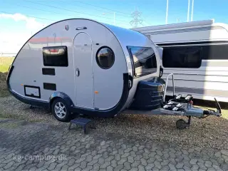 2019 - Tabbert T@b L 400   Den populære rejsevogn med fast dobbeltseng, Toilet, Mover, Cykelstativ, Fortelt og Solsejl