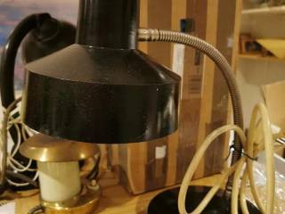 Cool retro bakelit bordlampe fra 50 erne