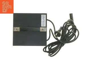 Batterioplader FN Elektro fra FN Elektro (str. 17x17 cm)