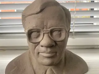 Knud Heinesen som Bikuben Sparemand