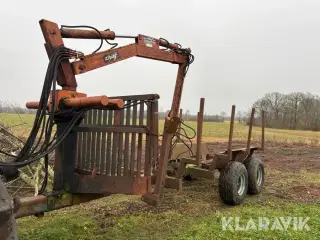 Skovtrailer med kran