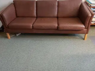 Gammel lædersofa