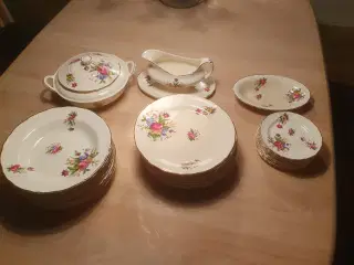 engelsk porcelæn til 12 personer