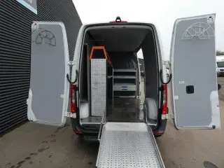 Mercedes-Benz Sprinter 214 2,1 CDI A2 H2 9G-Tronic 143HK Van 9g Aut.