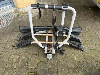 Cykelholder til 2 cykler på anhængerkrog