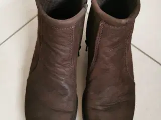 Kort støvle med let foer