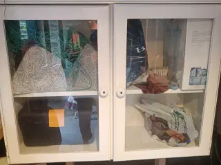 Skab / Vitrine Skab