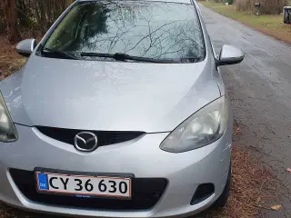 Mazda 2 , 1,3 benzin 