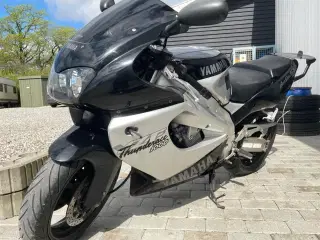 Yamaha YZF 1000 R