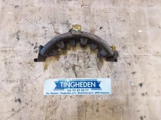 New Holland TF44 Dæksel LH 80921724