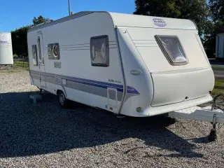 Hobby 560 KMFe (2008) 