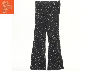 Bukser med mønster fra H&M (str. 128)