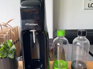 Sodastream med gaspatron og 2 flasker 