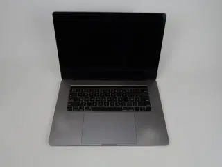 Apple Macbook Pro 15,4"