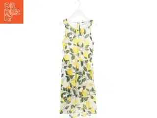 Sommerkjole med citronprint fra H&M (str. 134)