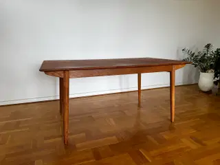 Spisebord i teak