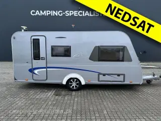 2012 - Bürstner Averso 450 TS   Bürstner Averso 450 TS 2012 - Se den nu hos Camping-Specialisten.dk