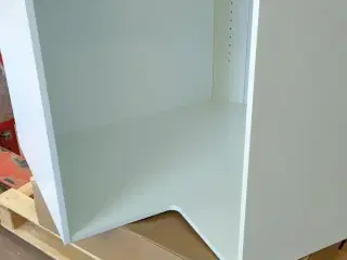 1 stk. Usamlet hjørneunderskab m/2 karruseller.