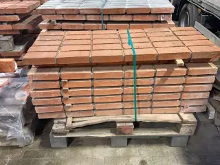 Enkeltstensoverliggere sælges