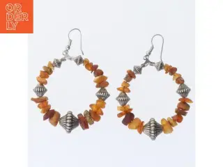 Håndlavede øreringe med rav (str. Ø 4,5 cm)