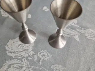 2 snapseglas i tin
