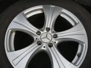 Mercedes alu fælge med Bridgestone vinterdæk