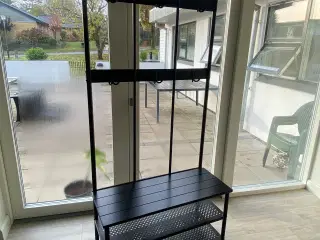 Stativ til sko og jakker