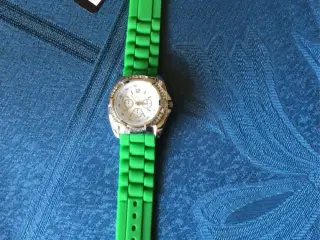 Grønt armbåndsur