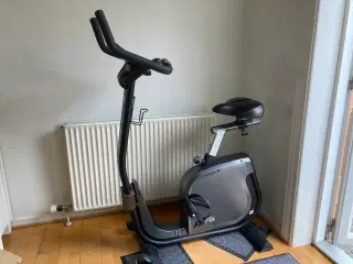 Cardio Strong Motionscykel