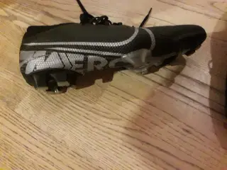 Fodboldstøvler