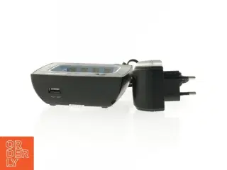 Batterioplader med USB-udgang (str. 10 x 10 cm)