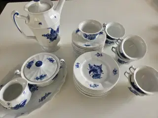 Blå Blomst kantet kaffestel og serveringsfade