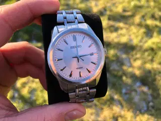 Seiko Quartz 100m 40mm herreur