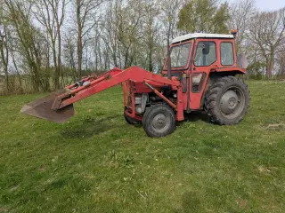 Traktor MF 135. Diesel med Veto frontlift