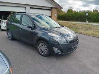 Synet Renault Scenic 1,9 DCi 130 7 pers.