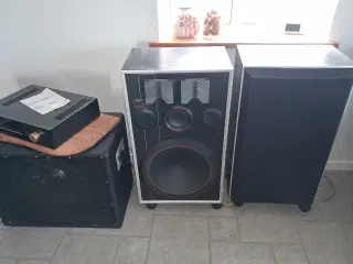 Højtaler × bas og forstærker  bud modtages 