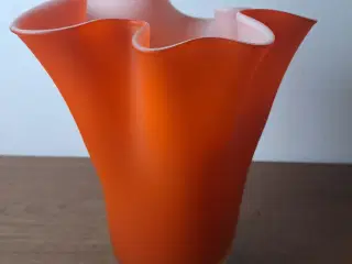 Retro Tulipanvase i orange glas.