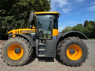 JCB Fastrac 4220