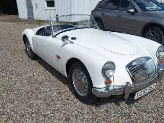 MG - A  1600 Roadster
