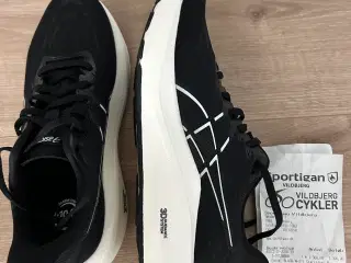 ASICS GT-2000 løbesko str. 39,5 (8)