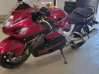 suzuki gsxr1300 hayabusa