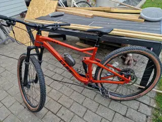 Cube stereo full suspension mtb