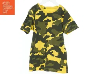 Camo T-shirt fra VRS (str. 134)